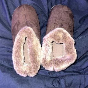 Isotoner Slippers